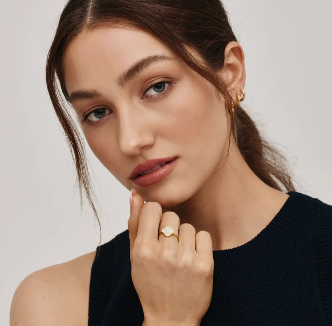 Anillo Trébol Nácar