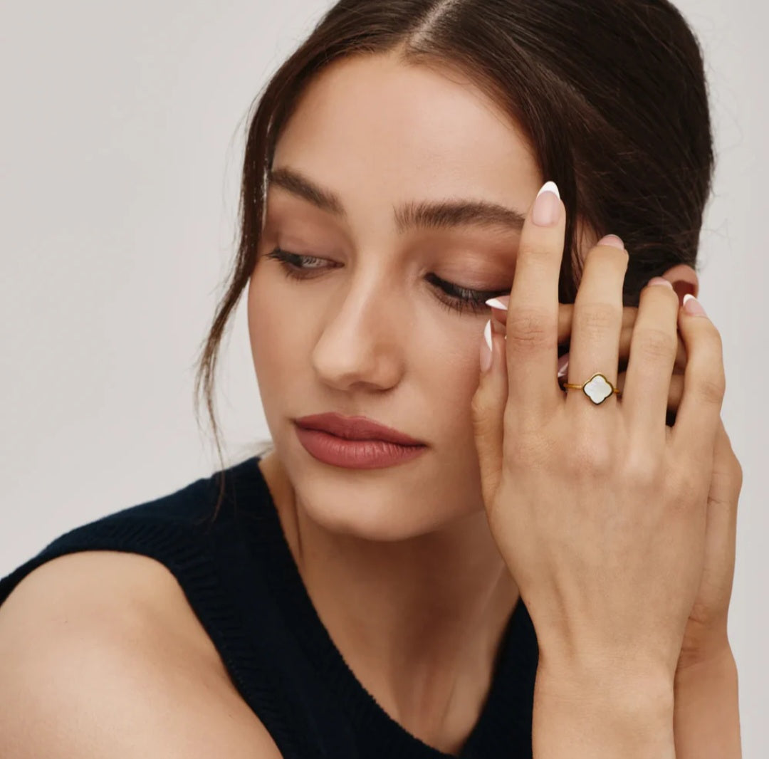 Anillo Trébol Nácar